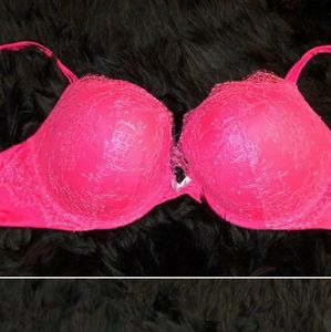 NWOT Victoria’s Secret very sexy push-up 36DDD